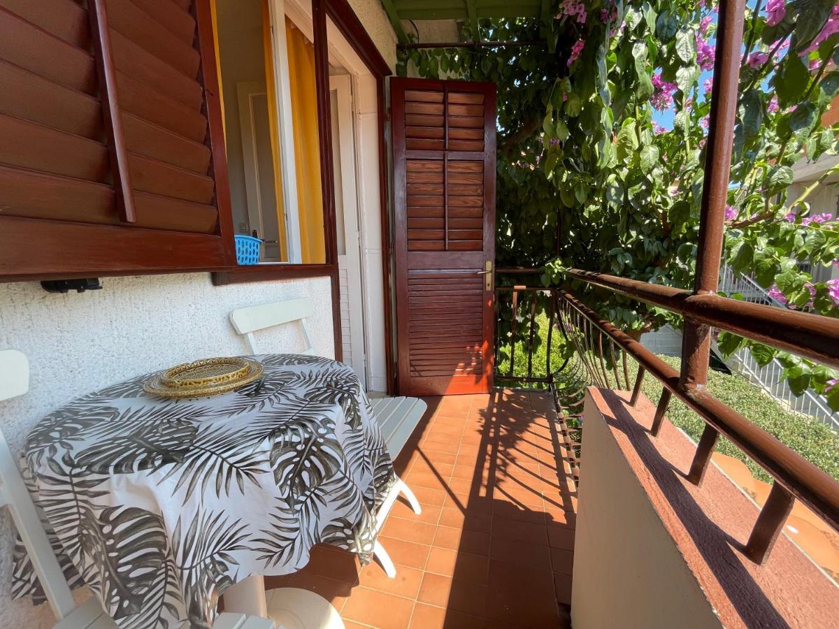 Hvar Guesthouse - Double Bedroom With Private Bathroom Йелса Екстериор снимка