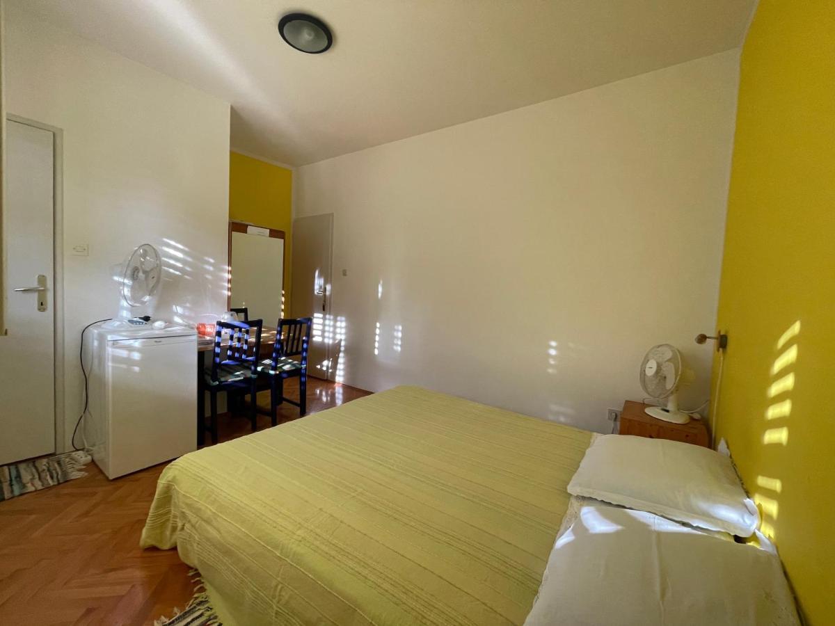 Hvar Guesthouse - Double Bedroom With Private Bathroom Йелса Екстериор снимка