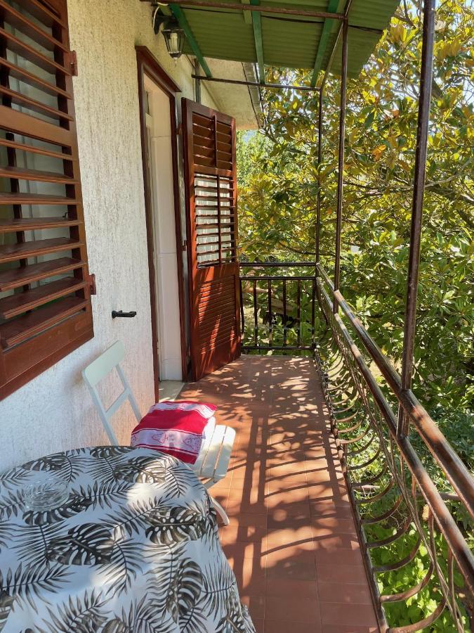 Hvar Guesthouse - Double Bedroom With Private Bathroom Йелса Екстериор снимка